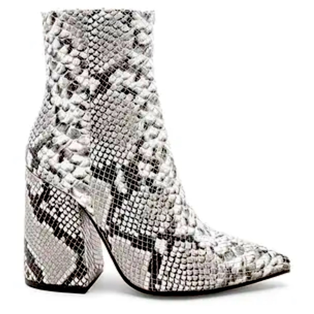 Alias Mae Ahara Bootie Snake Revolve Gray Black Block Heel Point Toe Side Zip